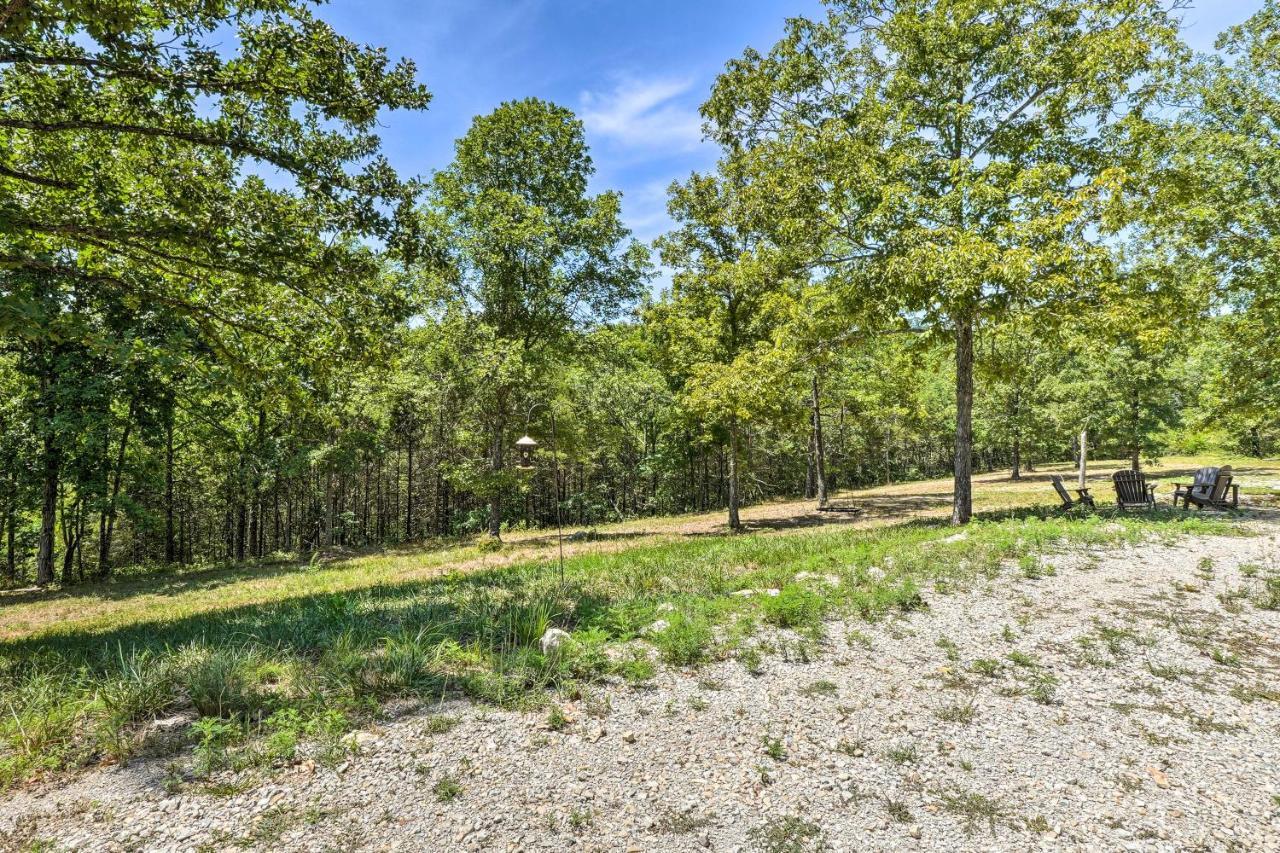 Branson Tiny Home On 52 Acres With Private Lake! Экстерьер фото